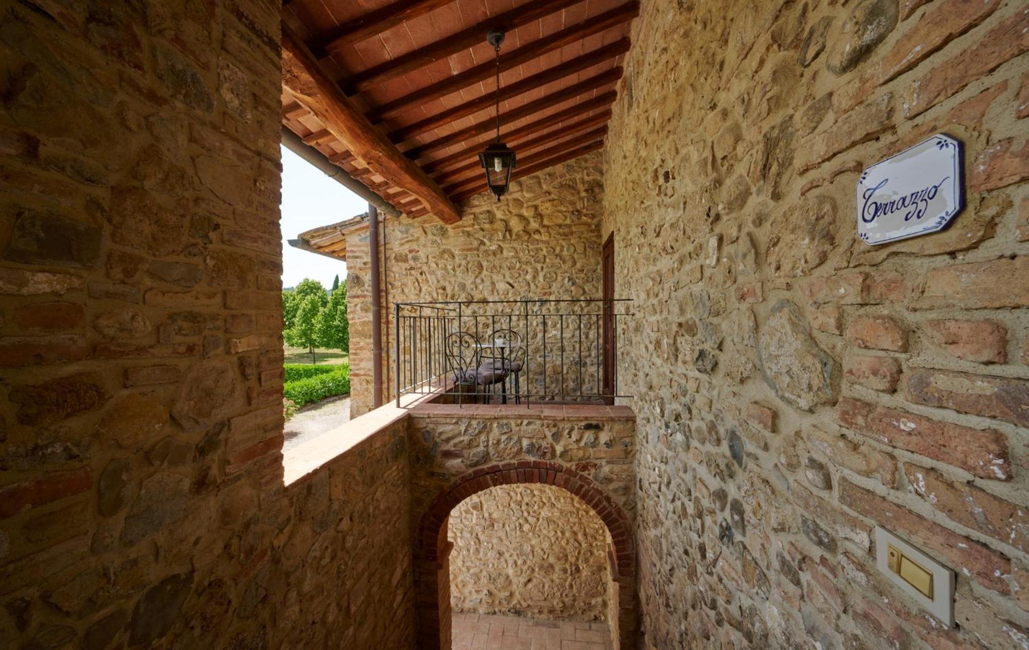 Agriturismo La Peschiera Casole dʼElsa Dış mekan fotoğraf