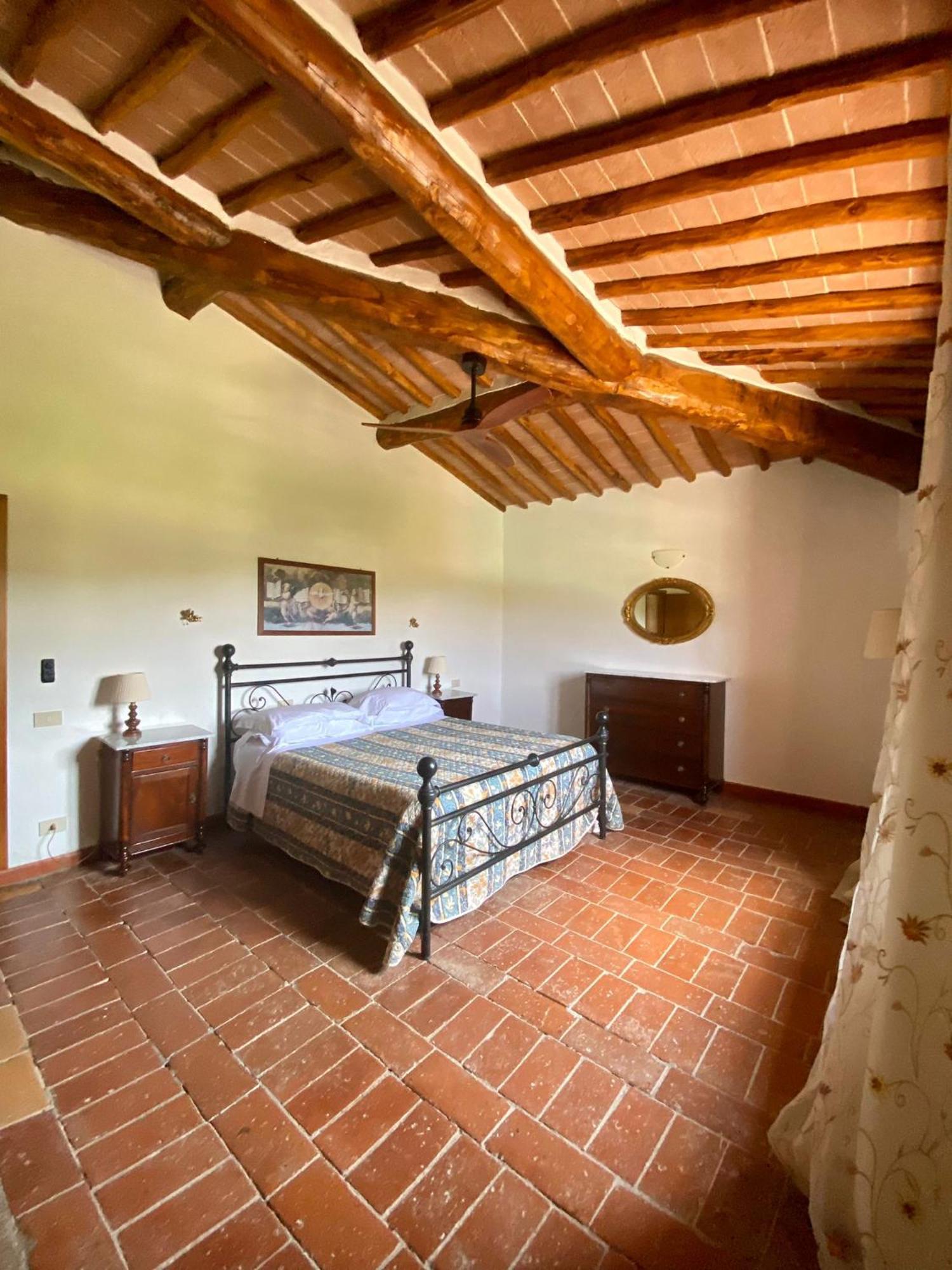 Agriturismo La Peschiera Casole dʼElsa Dış mekan fotoğraf