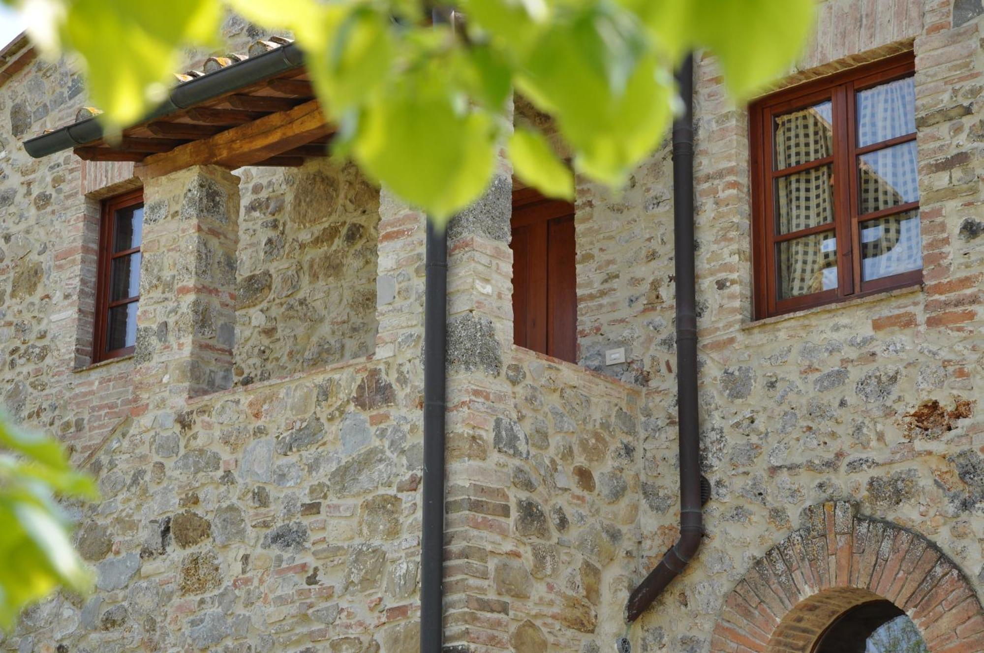 Agriturismo La Peschiera Casole dʼElsa Dış mekan fotoğraf