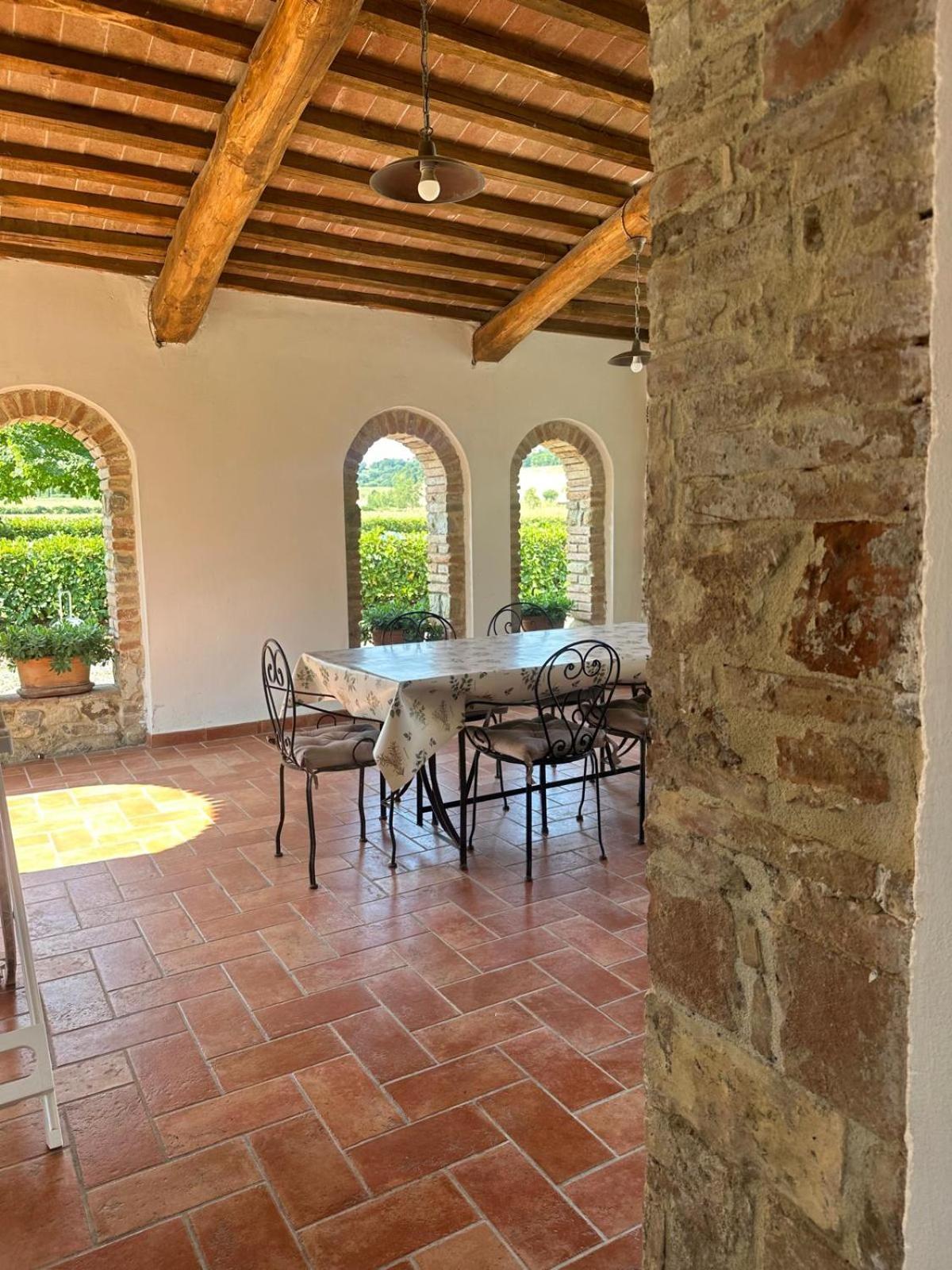 Agriturismo La Peschiera Casole dʼElsa Dış mekan fotoğraf