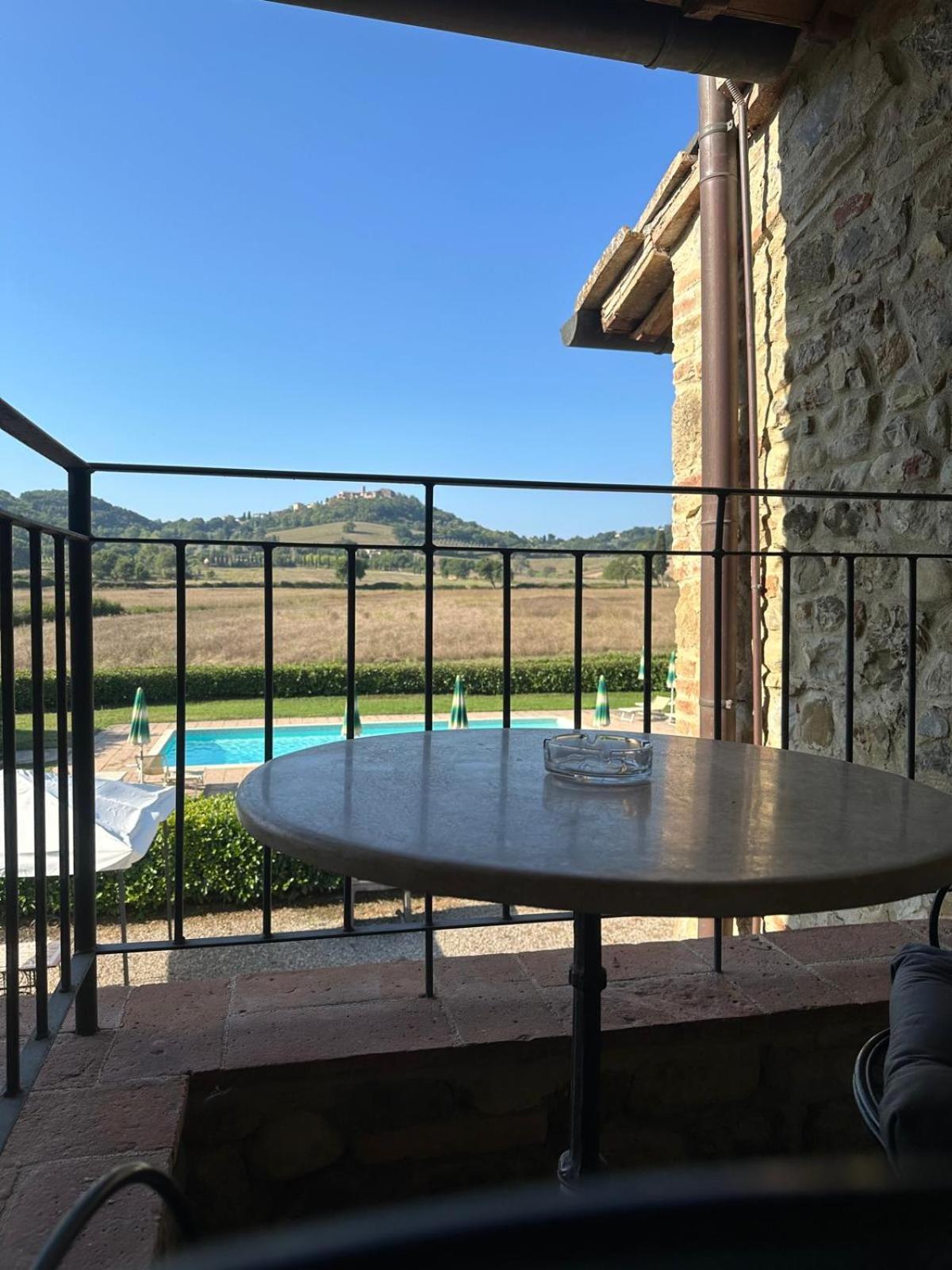 Agriturismo La Peschiera Casole dʼElsa Dış mekan fotoğraf