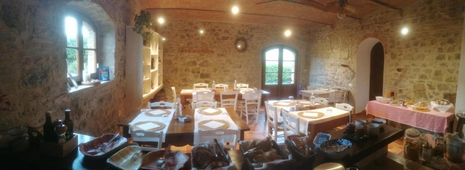 Agriturismo La Peschiera Casole dʼElsa Dış mekan fotoğraf