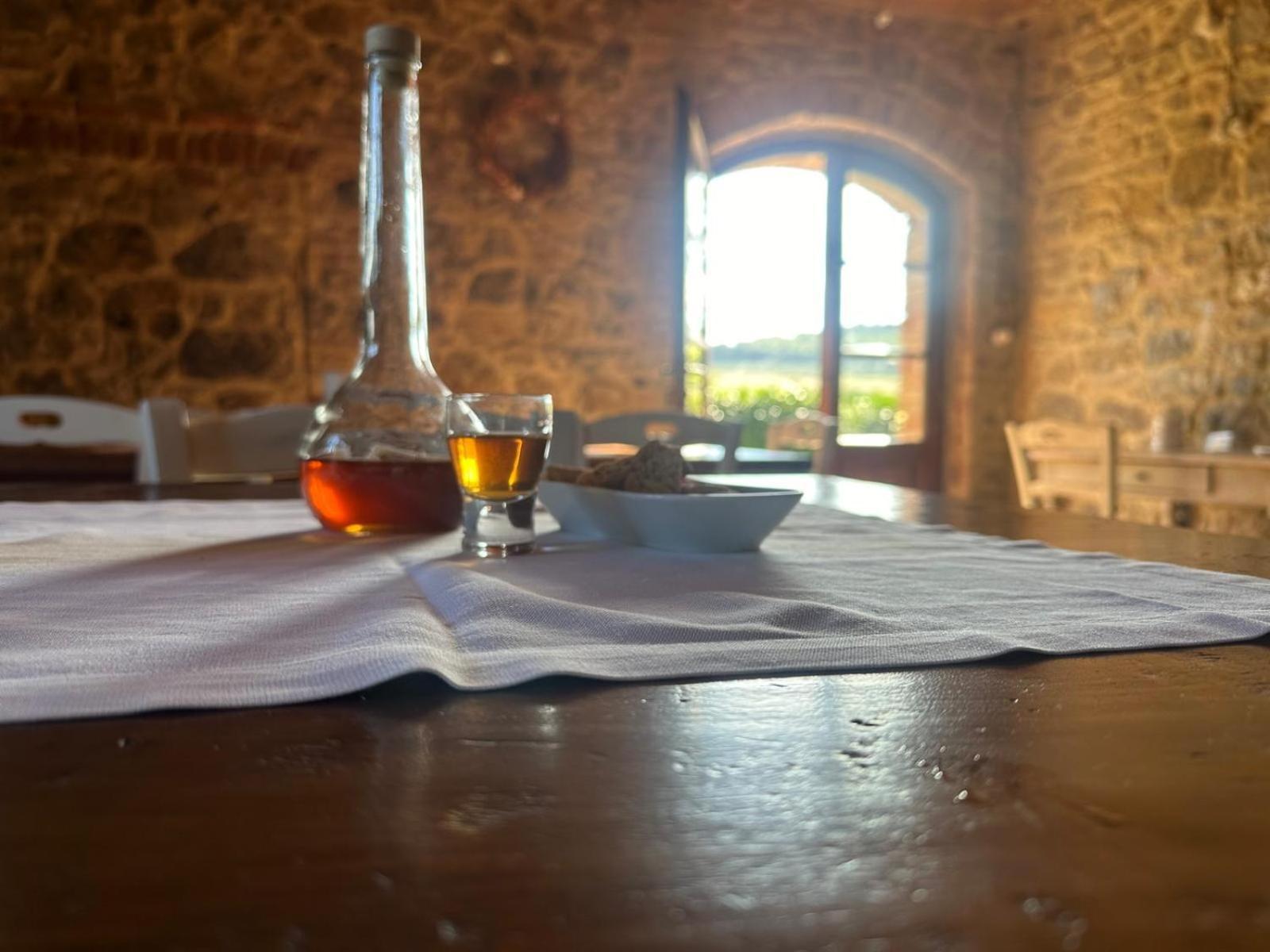 Agriturismo La Peschiera Casole dʼElsa Dış mekan fotoğraf