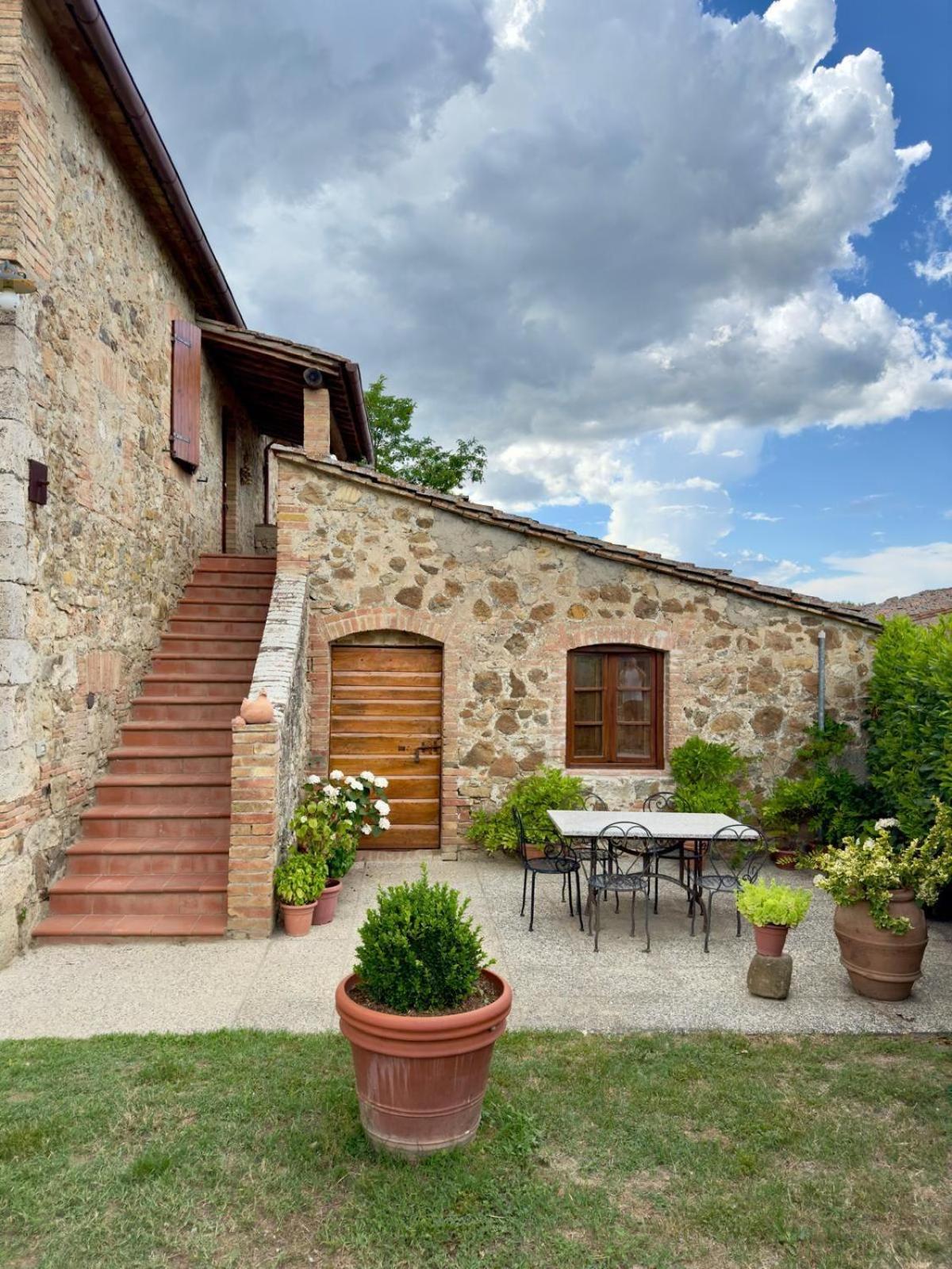 Agriturismo La Peschiera Casole dʼElsa Dış mekan fotoğraf