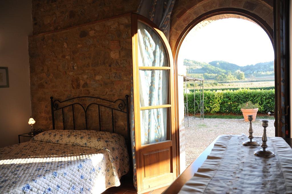 Agriturismo La Peschiera Casole dʼElsa Dış mekan fotoğraf