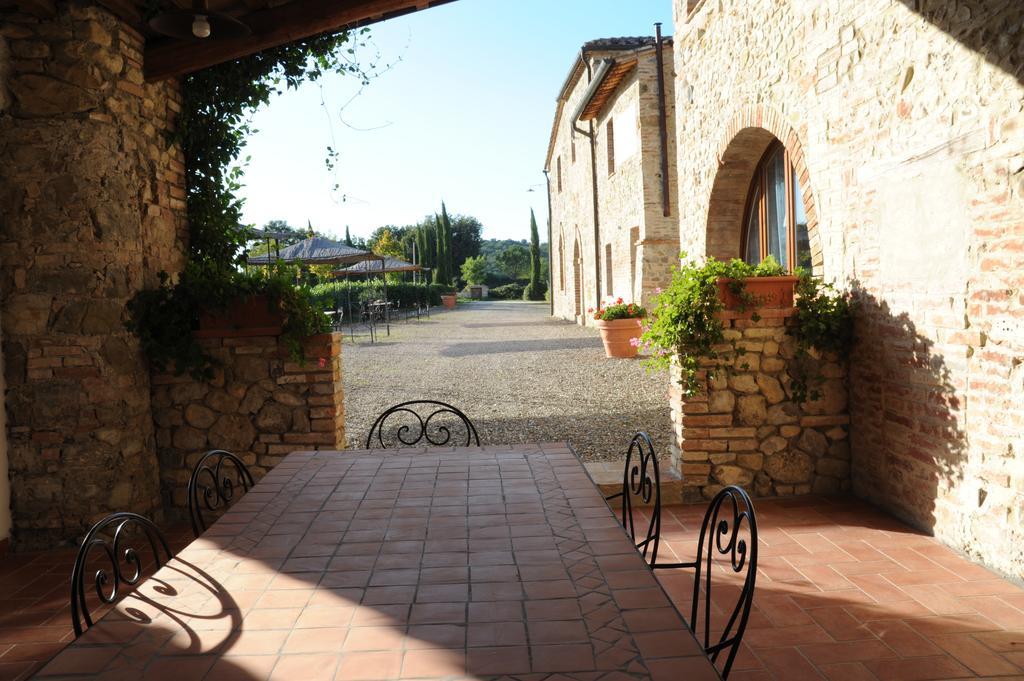 Agriturismo La Peschiera Casole dʼElsa Dış mekan fotoğraf