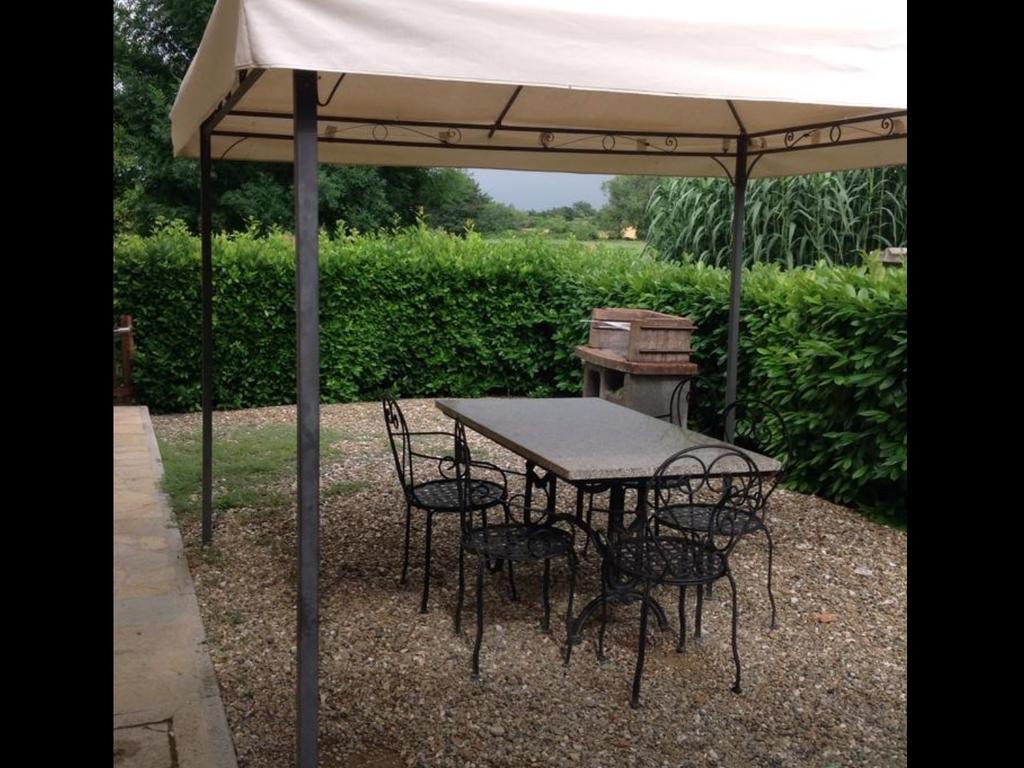 Agriturismo La Peschiera Casole dʼElsa Dış mekan fotoğraf